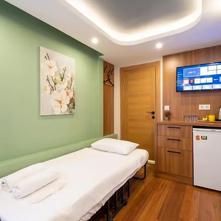 Istanbulites فندق 3*