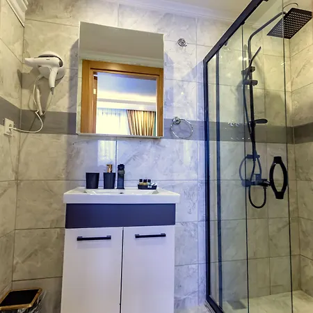 Istanbulites Hotel 3*